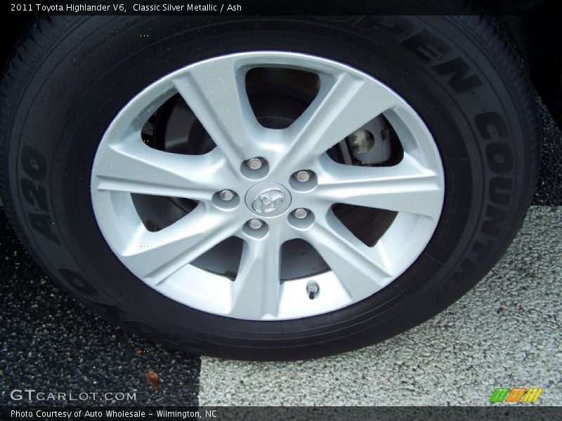 Classic Silver Metallic / Ash 2011 Toyota Highlander V6