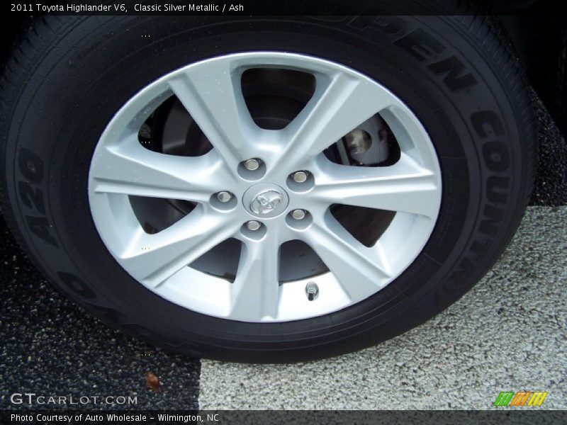 Classic Silver Metallic / Ash 2011 Toyota Highlander V6