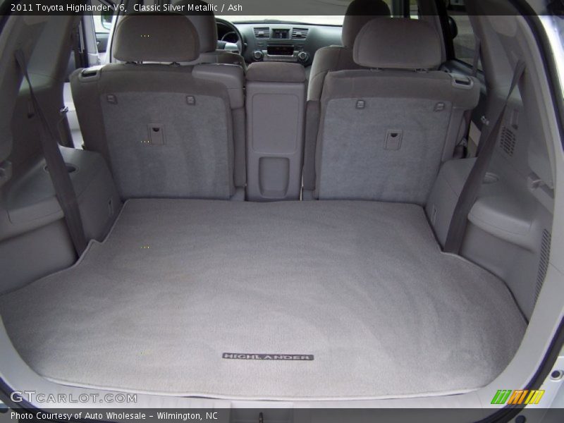 Classic Silver Metallic / Ash 2011 Toyota Highlander V6