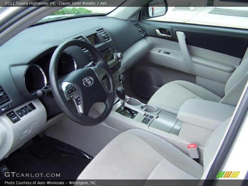 Classic Silver Metallic / Ash 2011 Toyota Highlander V6
