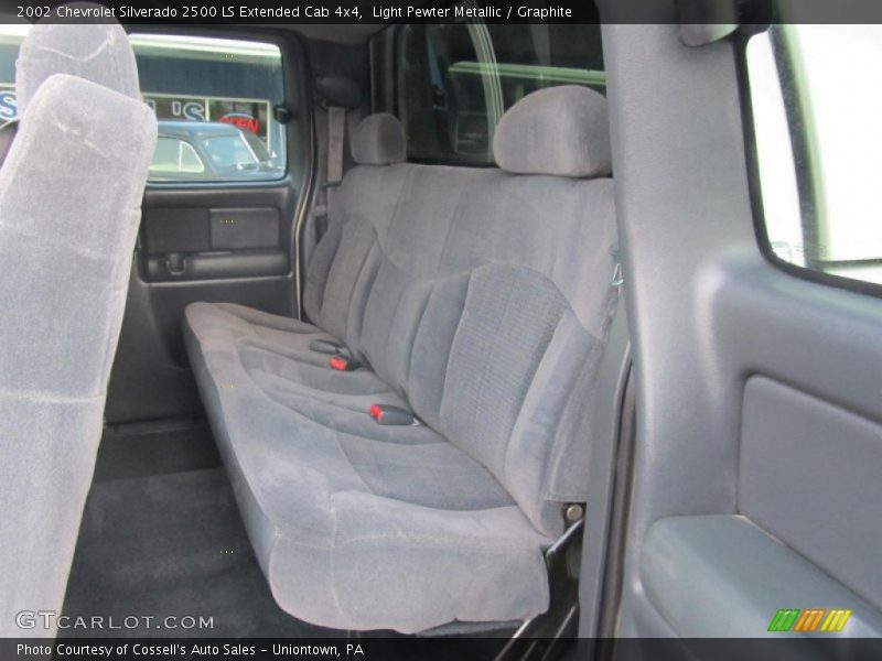 Rear Seat of 2002 Silverado 2500 LS Extended Cab 4x4