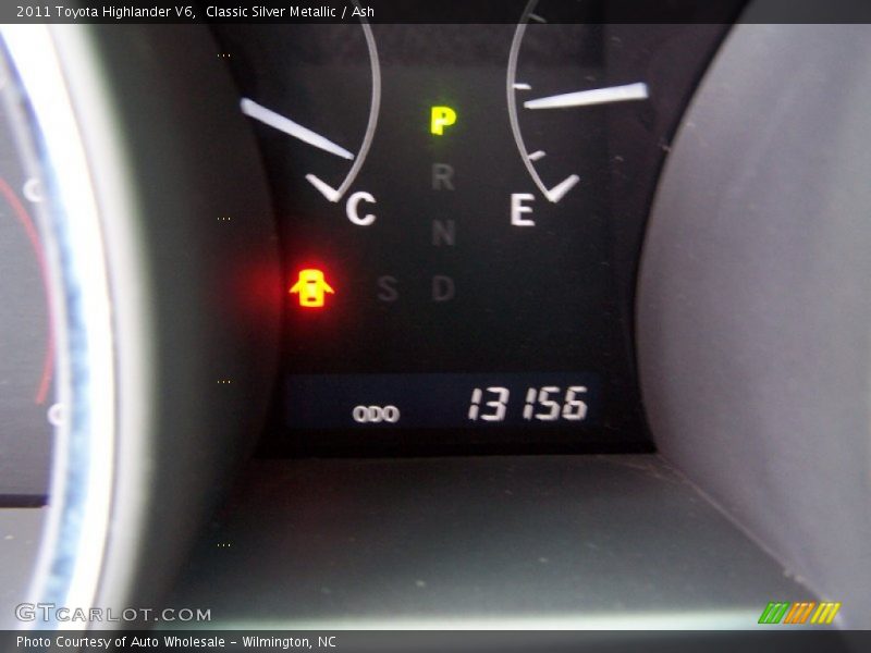 Classic Silver Metallic / Ash 2011 Toyota Highlander V6