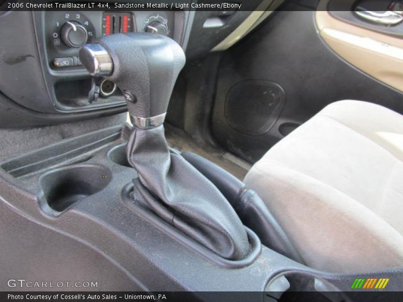 Sandstone Metallic / Light Cashmere/Ebony 2006 Chevrolet TrailBlazer LT 4x4