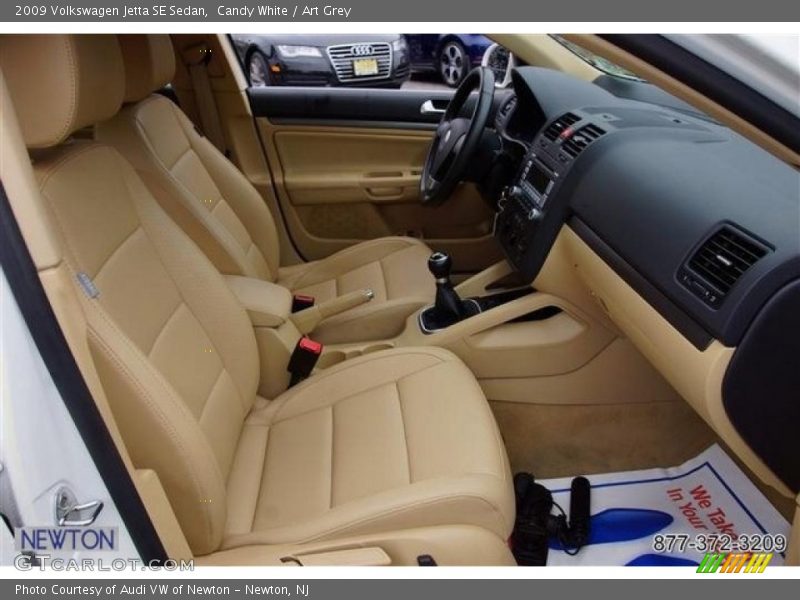 Candy White / Art Grey 2009 Volkswagen Jetta SE Sedan
