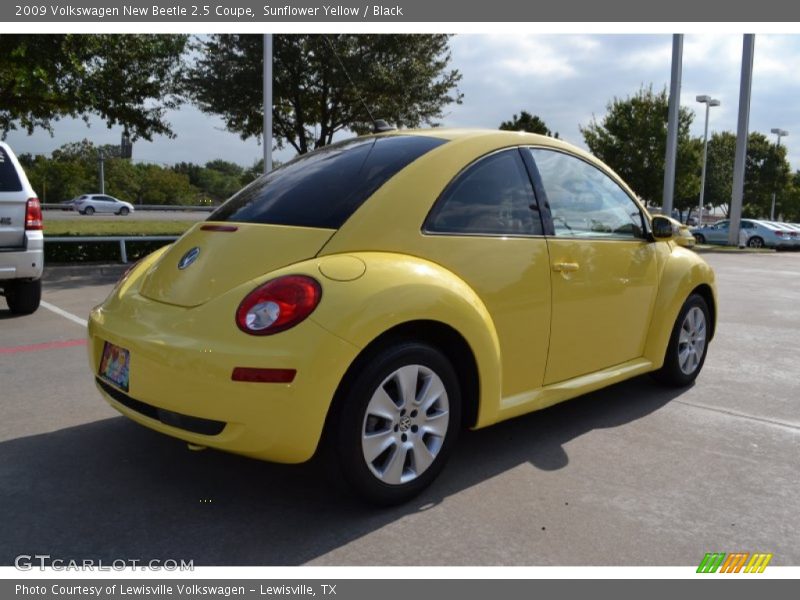 Sunflower Yellow / Black 2009 Volkswagen New Beetle 2.5 Coupe