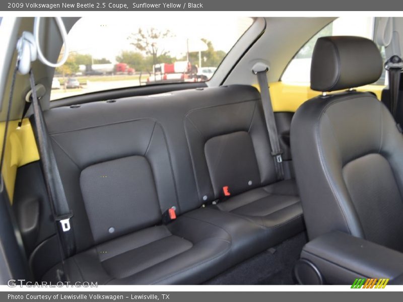 Sunflower Yellow / Black 2009 Volkswagen New Beetle 2.5 Coupe