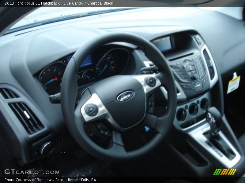 Blue Candy / Charcoal Black 2013 Ford Focus SE Hatchback