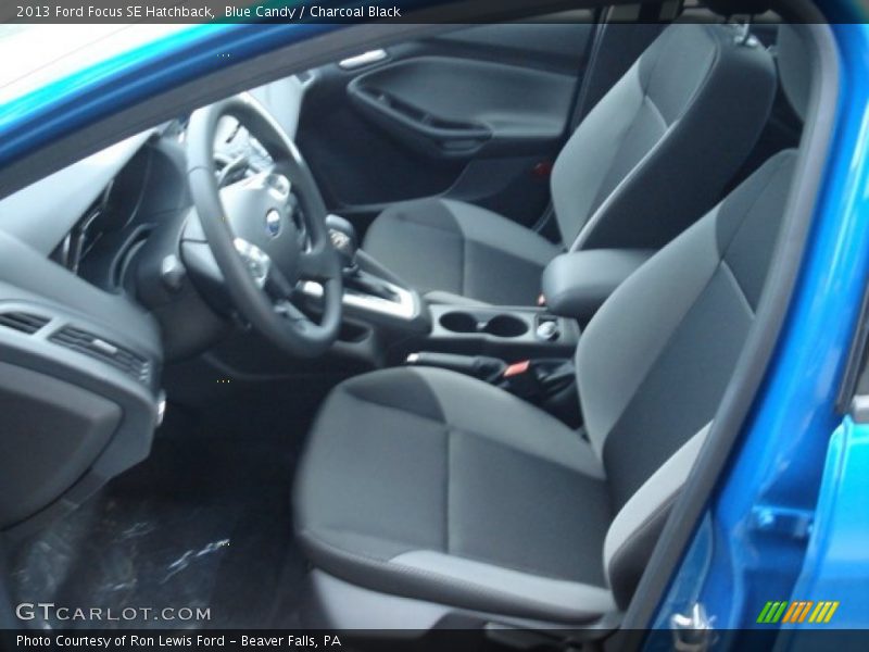 Blue Candy / Charcoal Black 2013 Ford Focus SE Hatchback