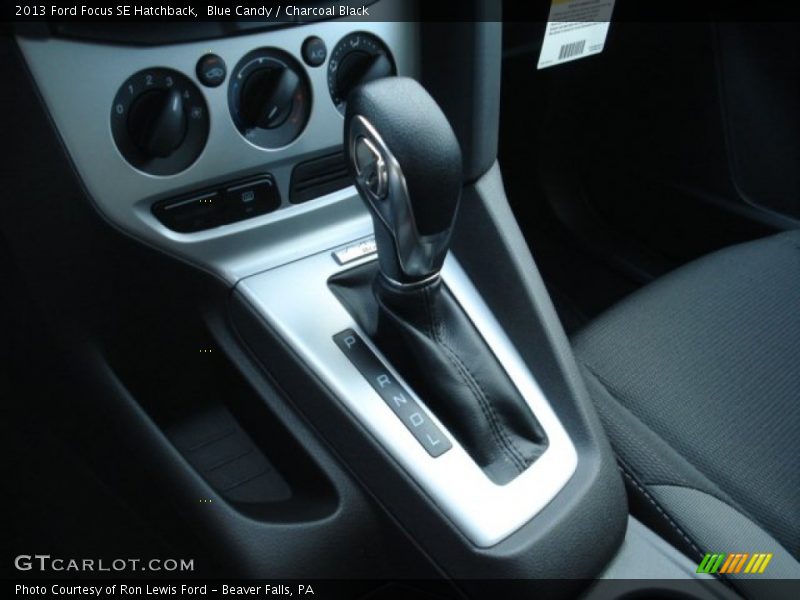 Blue Candy / Charcoal Black 2013 Ford Focus SE Hatchback