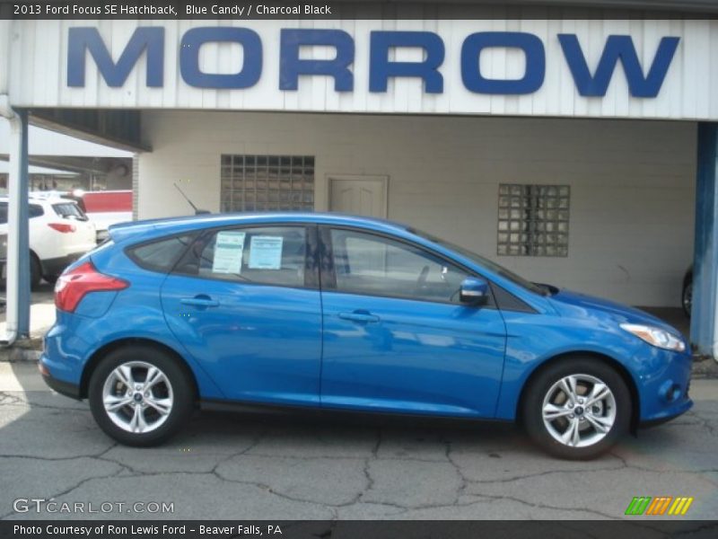 Blue Candy / Charcoal Black 2013 Ford Focus SE Hatchback