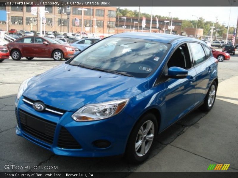 Blue Candy / Charcoal Black 2013 Ford Focus SE Hatchback