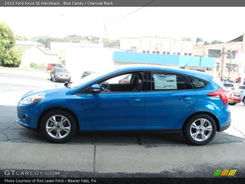 Blue Candy / Charcoal Black 2013 Ford Focus SE Hatchback