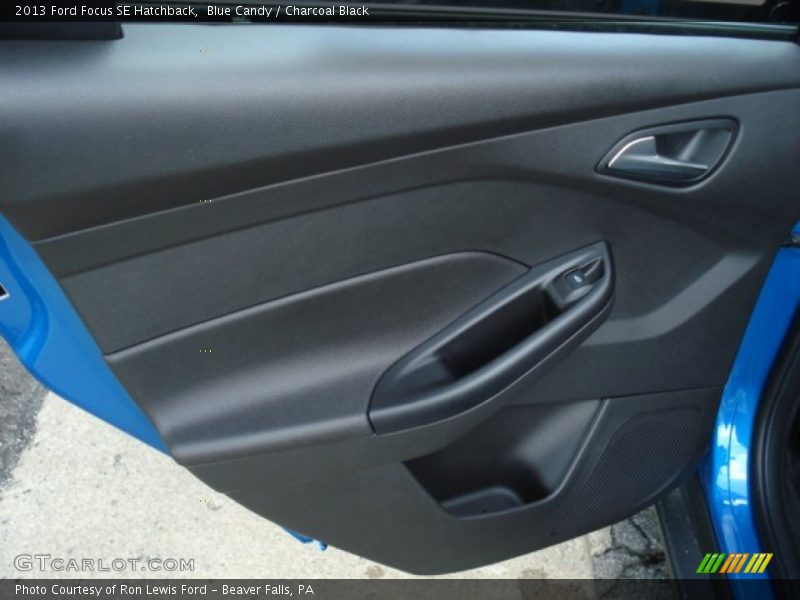 Blue Candy / Charcoal Black 2013 Ford Focus SE Hatchback