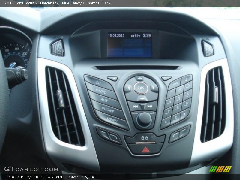 Blue Candy / Charcoal Black 2013 Ford Focus SE Hatchback