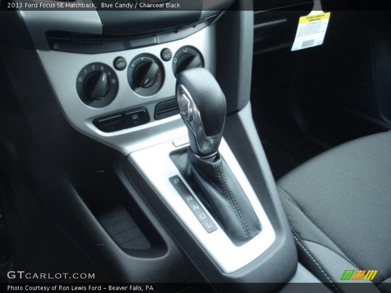 Blue Candy / Charcoal Black 2013 Ford Focus SE Hatchback