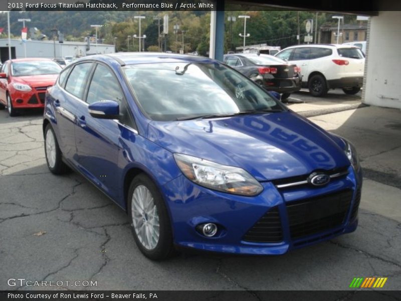 Performance Blue / Arctic White 2013 Ford Focus Titanium Hatchback