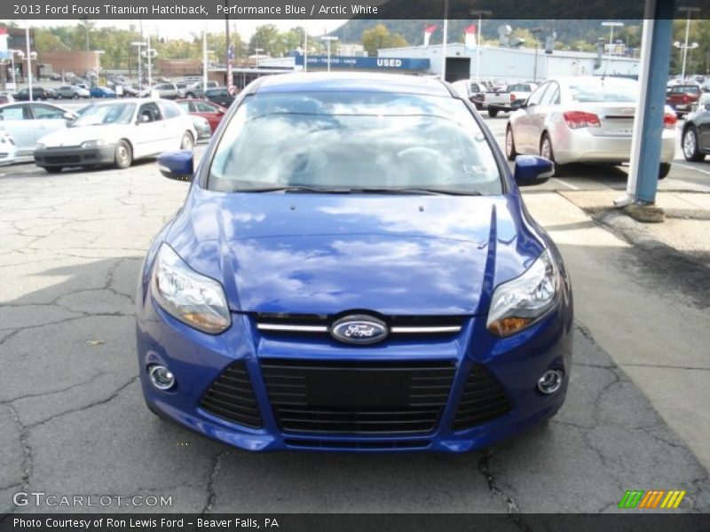 Performance Blue / Arctic White 2013 Ford Focus Titanium Hatchback