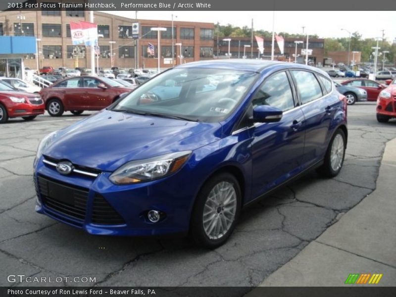 Performance Blue / Arctic White 2013 Ford Focus Titanium Hatchback