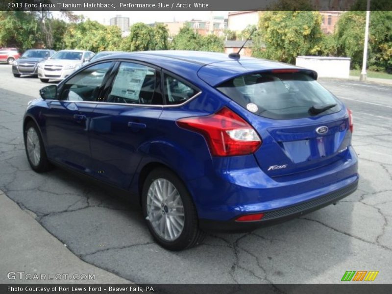 Performance Blue / Arctic White 2013 Ford Focus Titanium Hatchback