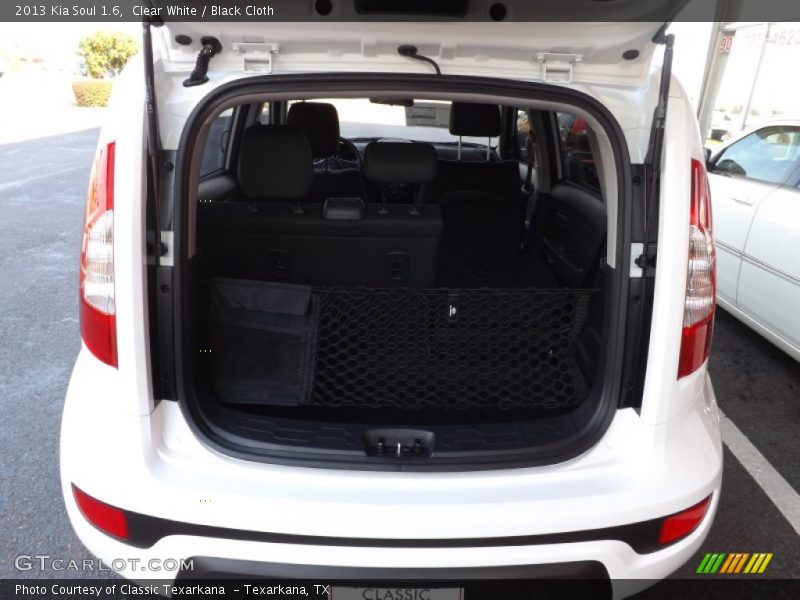 Clear White / Black Cloth 2013 Kia Soul 1.6