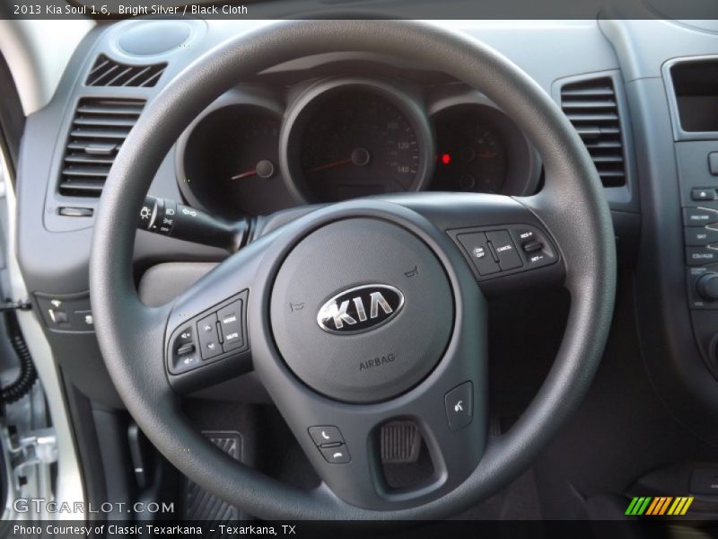 Bright Silver / Black Cloth 2013 Kia Soul 1.6