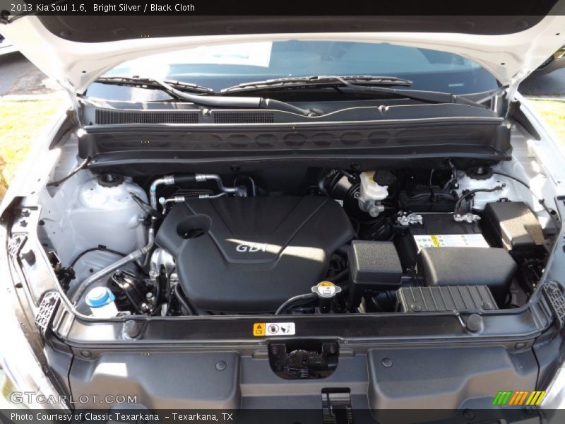 Bright Silver / Black Cloth 2013 Kia Soul 1.6