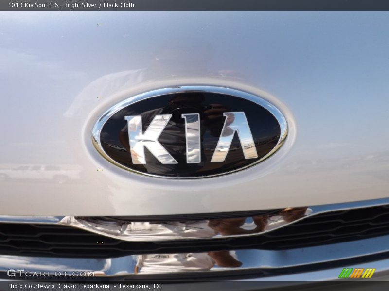 Bright Silver / Black Cloth 2013 Kia Soul 1.6