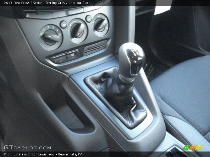 Sterling Gray / Charcoal Black 2013 Ford Focus S Sedan
