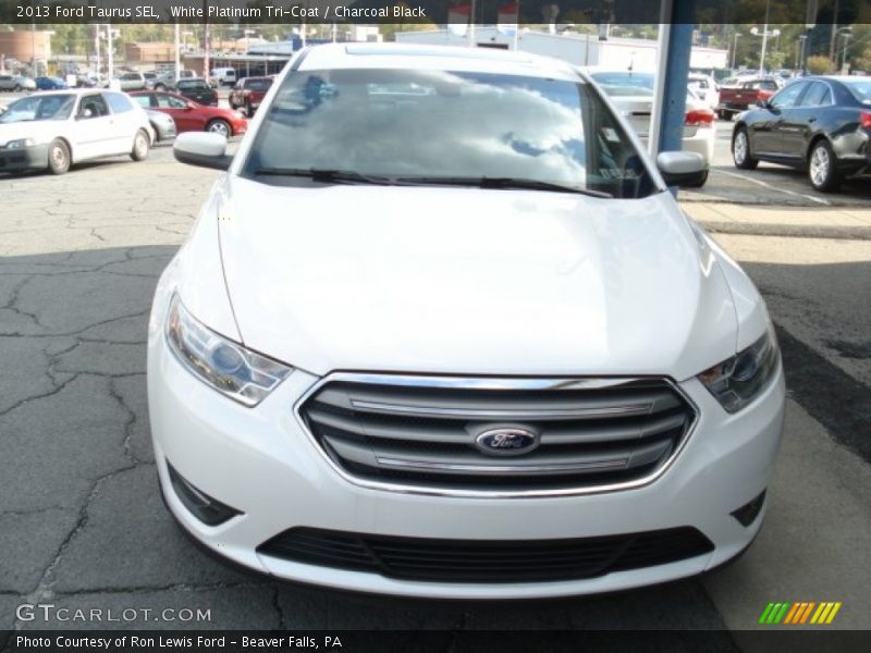 White Platinum Tri-Coat / Charcoal Black 2013 Ford Taurus SEL