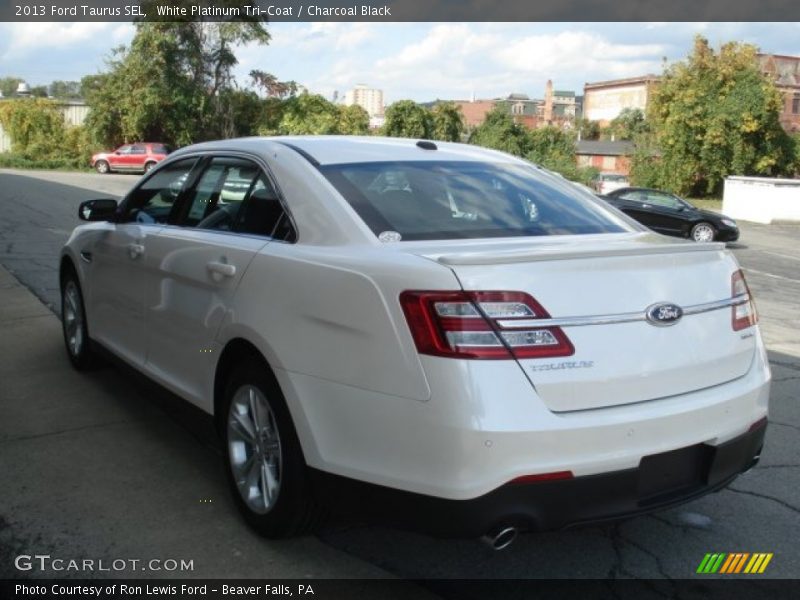 White Platinum Tri-Coat / Charcoal Black 2013 Ford Taurus SEL
