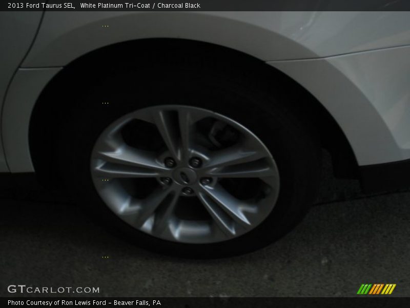 White Platinum Tri-Coat / Charcoal Black 2013 Ford Taurus SEL