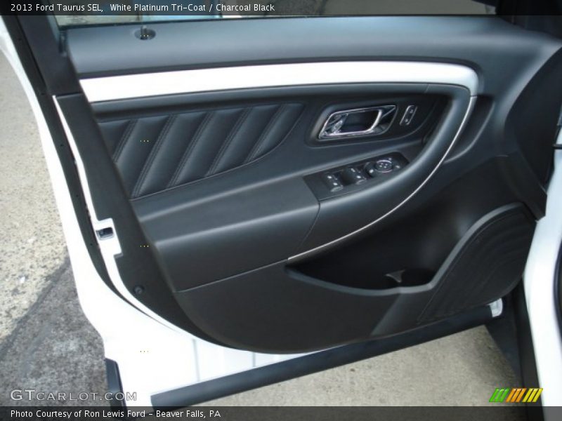 White Platinum Tri-Coat / Charcoal Black 2013 Ford Taurus SEL