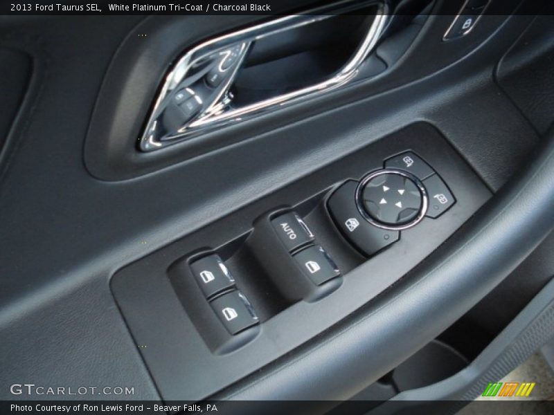 White Platinum Tri-Coat / Charcoal Black 2013 Ford Taurus SEL