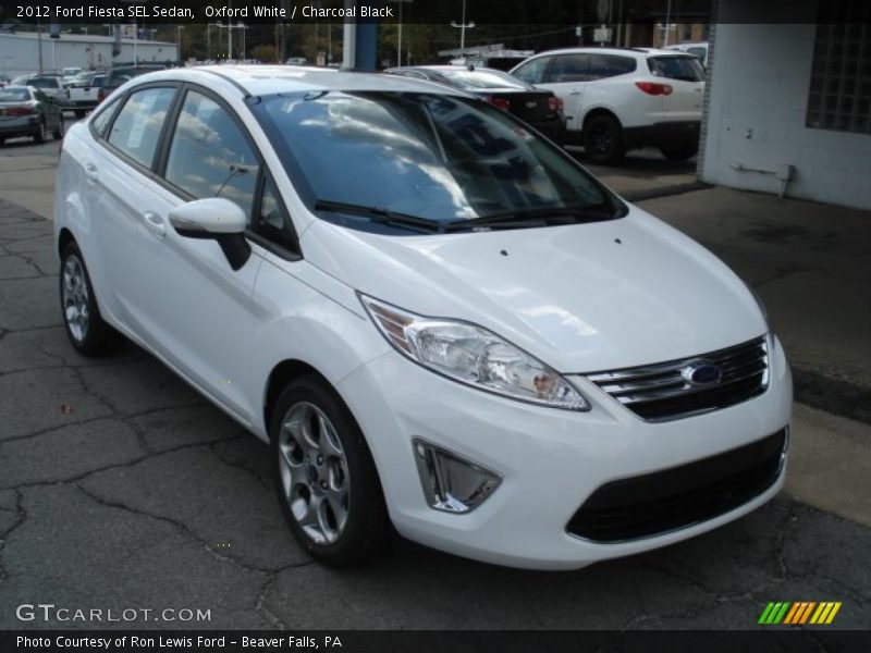 Oxford White / Charcoal Black 2012 Ford Fiesta SEL Sedan