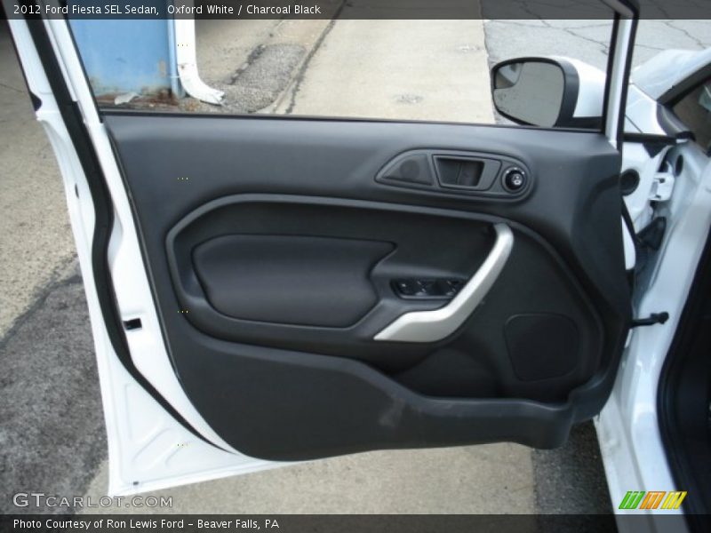 Oxford White / Charcoal Black 2012 Ford Fiesta SEL Sedan