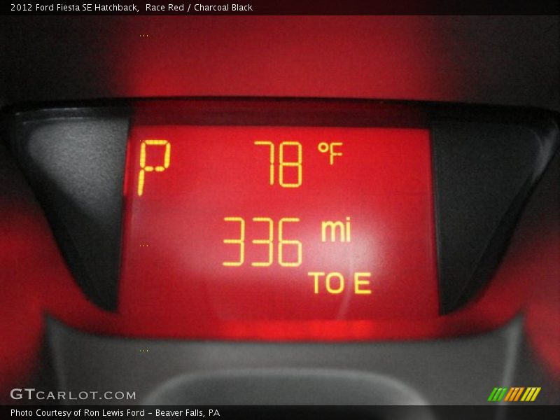 Race Red / Charcoal Black 2012 Ford Fiesta SE Hatchback