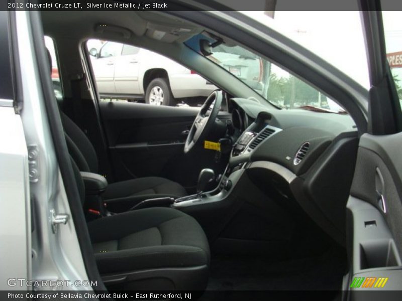 Silver Ice Metallic / Jet Black 2012 Chevrolet Cruze LT