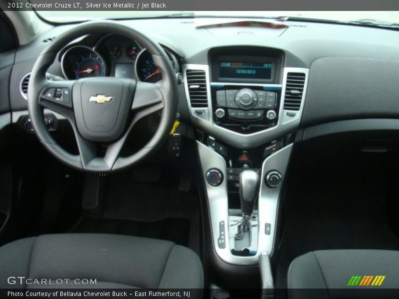 Silver Ice Metallic / Jet Black 2012 Chevrolet Cruze LT