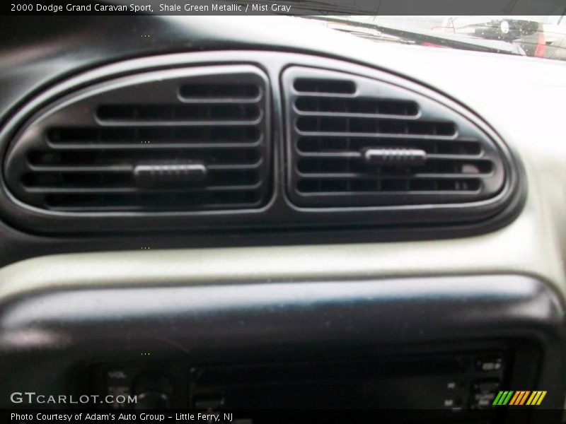 Shale Green Metallic / Mist Gray 2000 Dodge Grand Caravan Sport