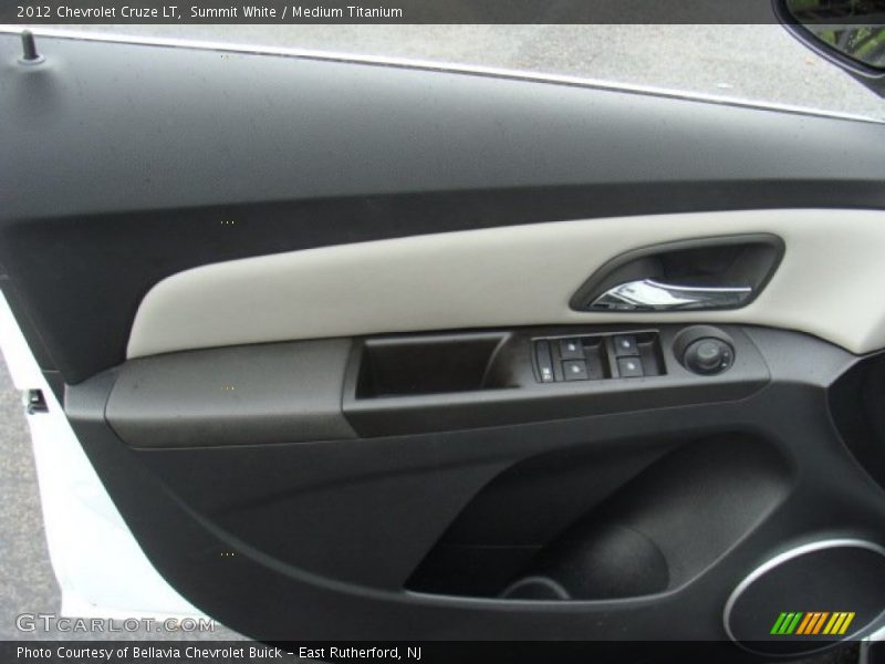 Summit White / Medium Titanium 2012 Chevrolet Cruze LT