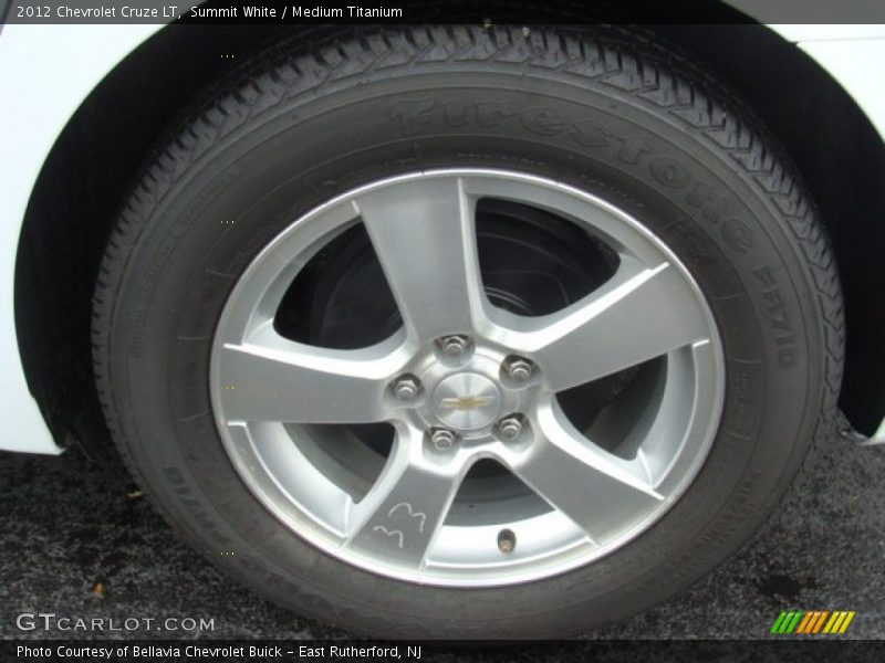 Summit White / Medium Titanium 2012 Chevrolet Cruze LT