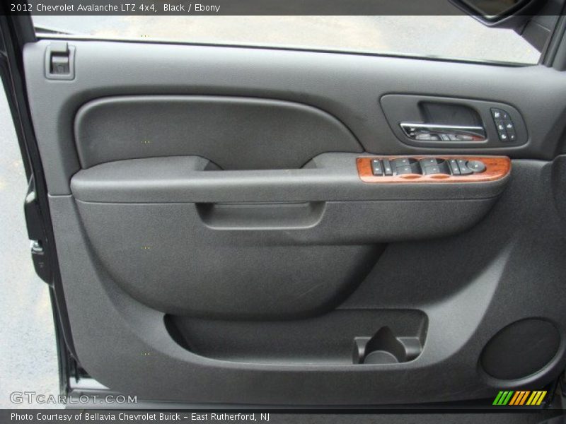 Black / Ebony 2012 Chevrolet Avalanche LTZ 4x4
