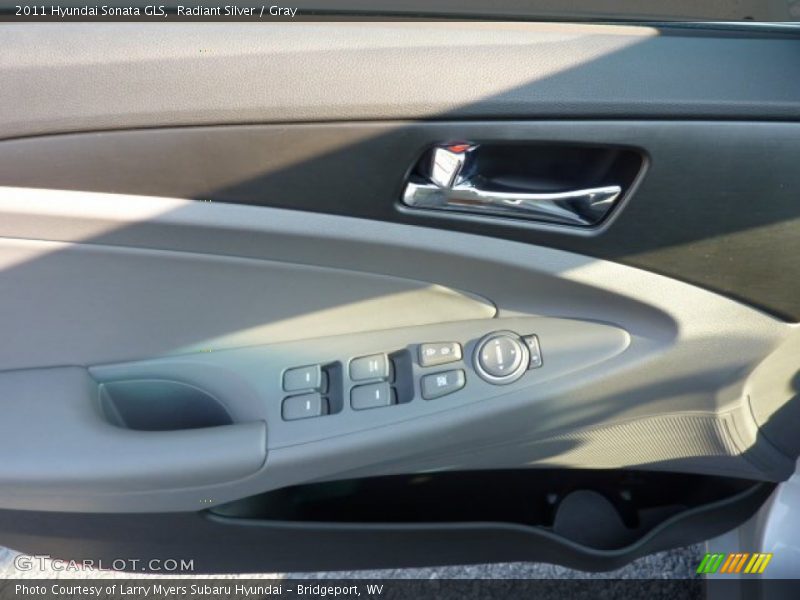 Radiant Silver / Gray 2011 Hyundai Sonata GLS