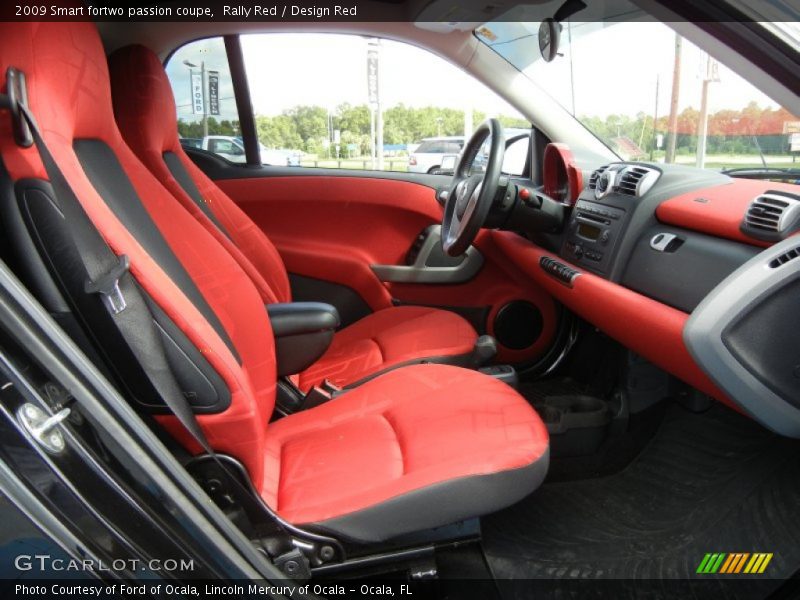  2009 fortwo passion coupe Design Red Interior