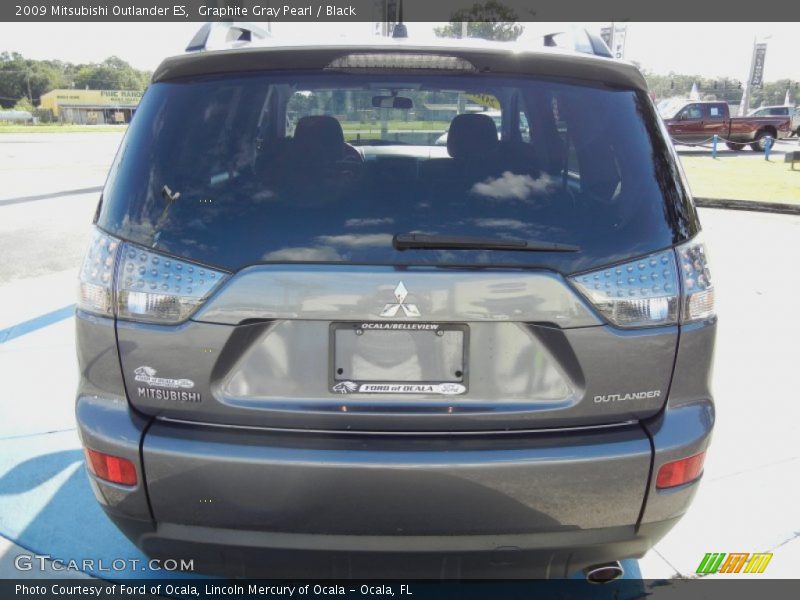 Graphite Gray Pearl / Black 2009 Mitsubishi Outlander ES