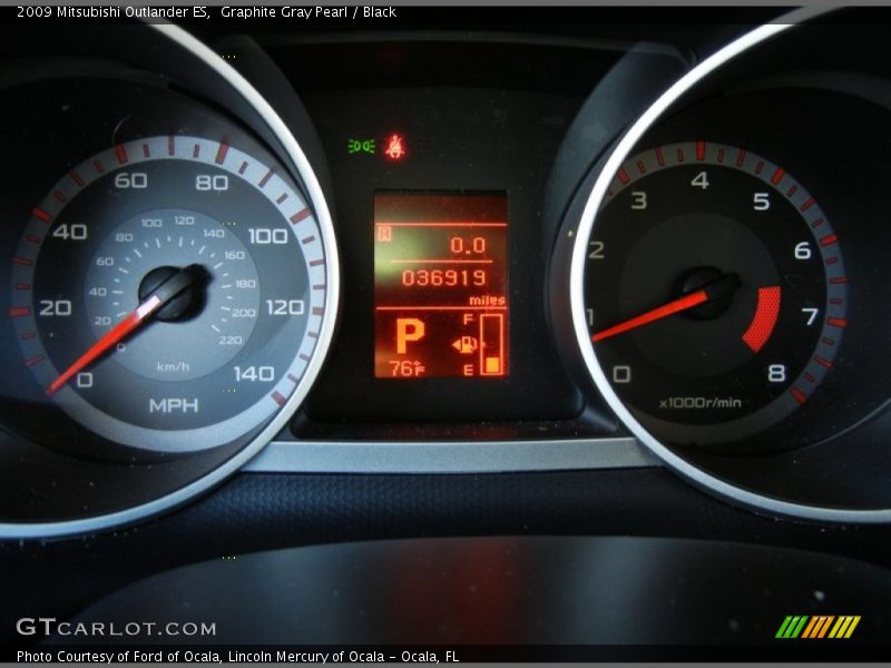 Graphite Gray Pearl / Black 2009 Mitsubishi Outlander ES