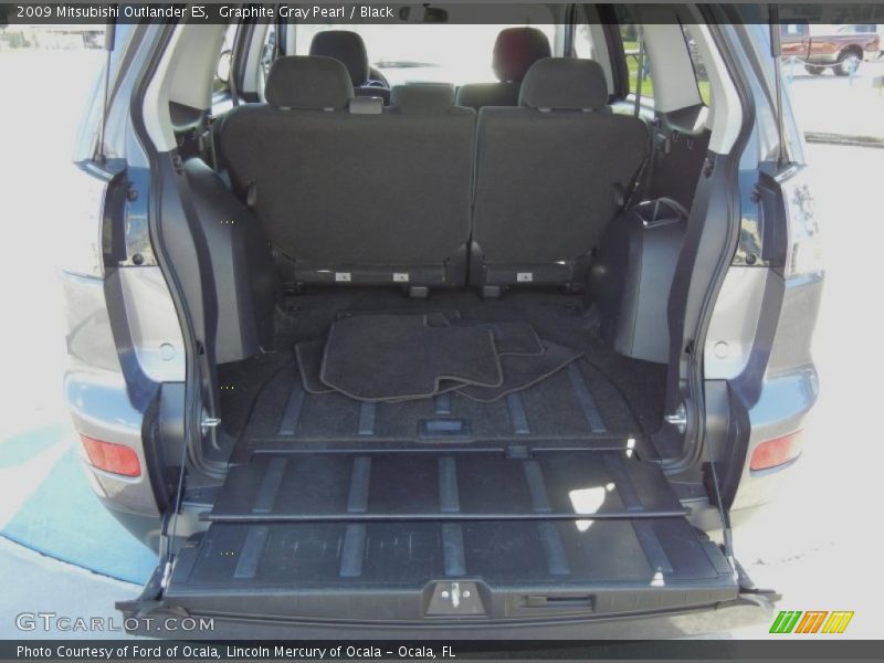 Graphite Gray Pearl / Black 2009 Mitsubishi Outlander ES