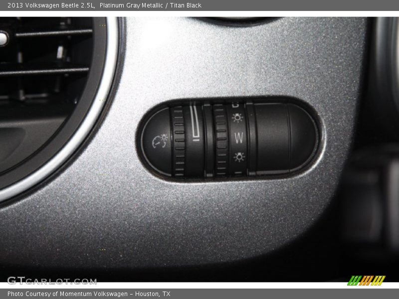 Platinum Gray Metallic / Titan Black 2013 Volkswagen Beetle 2.5L