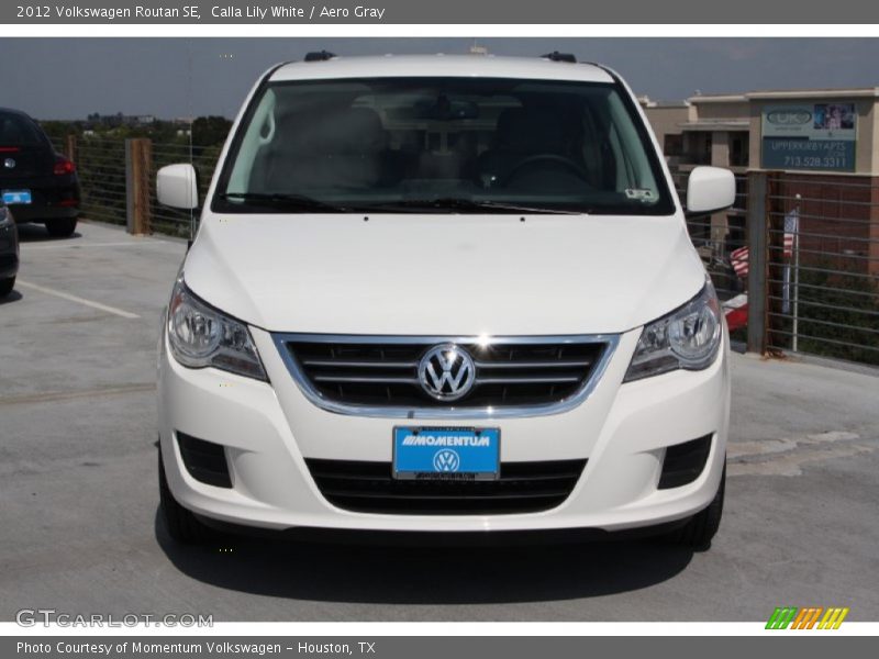 Calla Lily White / Aero Gray 2012 Volkswagen Routan SE