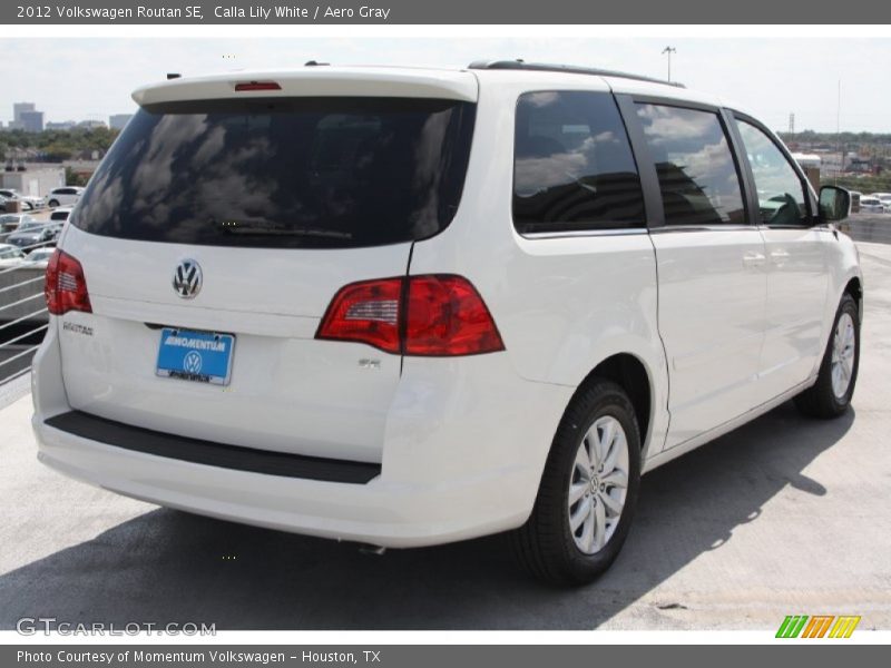 Calla Lily White / Aero Gray 2012 Volkswagen Routan SE